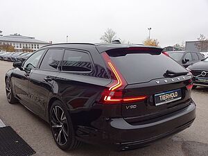 Volvo  T6 R Design Plug-In AWD ACC HUD PANO 360°