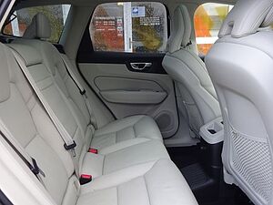 Volvo  T8 Inscription Plug-In AWD ACC 360° PANO