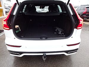 Volvo  T8 R Design Plug-In AWD AHK Pano ACC HUD