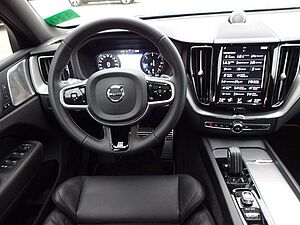 Volvo  B5 R Design AWD Standhz ACC B&W PANO HUD