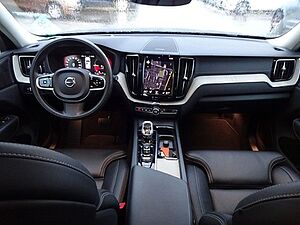 Volvo  T6 Inscription Plug-In AWD ACC HUD PANO