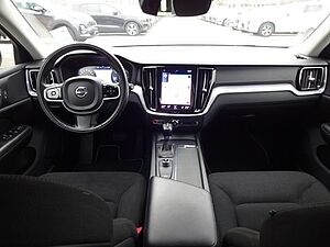 Volvo  D3 Momentum BLIS NAVI ALLWETTERREIFEN