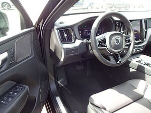 Volvo  B4 Ultimate AWD LUFTFW STANDHZ PANO HUD 22'