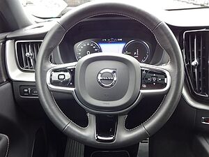 Volvo  T6 R Design Plug-In ACC HUD PANO 22' 360°
