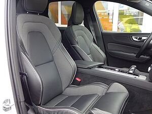 Volvo  T6 R Design Plug-In ACC HUD PANO 22' 360°