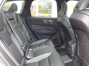 Volvo  T6 R Design Plug-In ACC HUD PANO 22' 360°