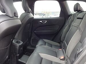 Volvo  T6 R Design Plug-In ACC HUD PANO 22' 360°