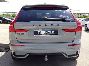 Volvo  B4 Plus Dark 2WD AHK STANDHZ PANO ACC