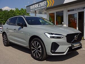 Volvo  B4 Plus Dark 2WD AHK STANDHZ PANO ACC