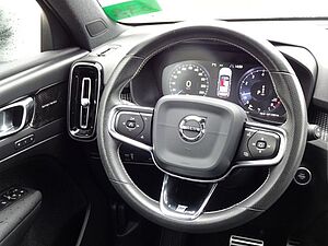 Volvo  T4 R Design 2WD ACC PANO 360° STANDHZ