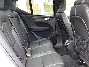 Volvo  T4 R Design 2WD ACC PANO 360° STANDHZ