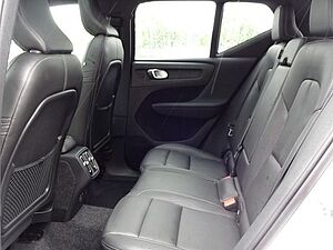 Volvo  T4 R Design 2WD ACC PANO 360° STANDHZ