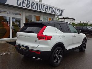 Volvo  T4 R Design 2WD ACC PANO 360° STANDHZ