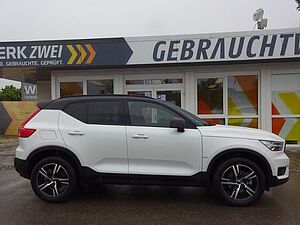Volvo  T4 R Design 2WD ACC PANO 360° STANDHZ