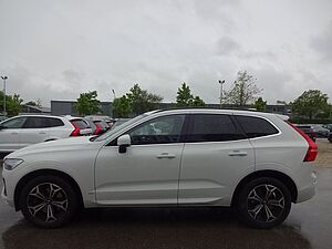 Volvo  B4 Momentum Pro AWD AHK ACC HUD 360° Google