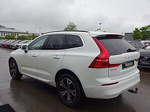 Volvo  B4 Momentum Pro AWD AHK ACC HUD 360° Google