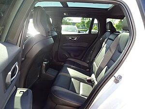 Volvo  T8 R Design Plug-In ACC 360° PANO Parkassist
