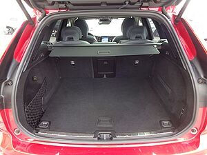 Volvo  B5 R Design AWD Luftfw ACC HUD Standhz PANO