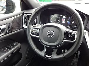 Volvo  T6 R Design Plug-In AWD ACC HUD PANO 360°