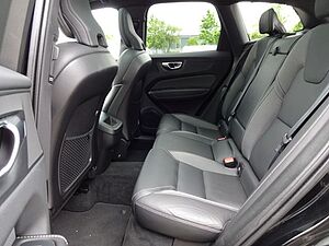 Volvo  B4 R Design AWD ACC PANO 360° Google HK