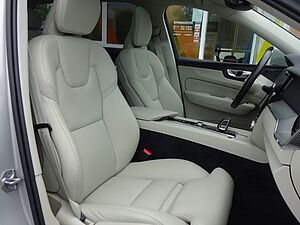 Volvo  T6 Inscription Plug-In AHK Luftfw. ACC PANO