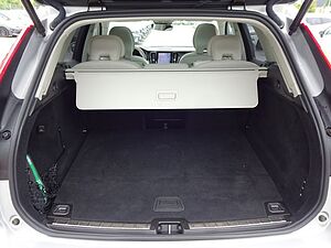 Volvo  T6 Inscription Plug-In AHK Luftfw. ACC PANO