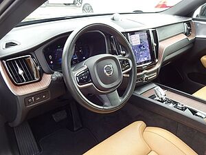 Volvo  T6 Inscription Plug-In AWD ACC B&W PANO 360
