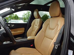 Volvo  T6 Inscription Plug-In AWD ACC B&W PANO 360