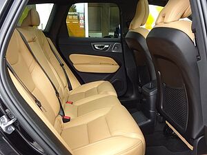 Volvo  T6 Inscription Plug-In AWD ACC B&W PANO 360