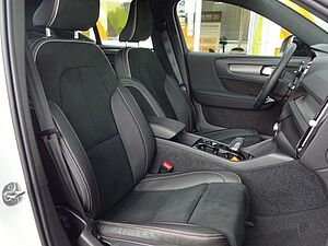 Volvo  T5 R Design Plug-In 2WD 360° Alcantara Navi