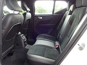 Volvo  T5 R Design Plug-In 2WD 360° Alcantara Navi
