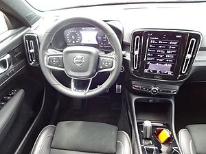 Volvo  T5 R Design Plug-In 2WD ACC BLIS 360° Navi