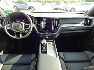Volvo  B4 Ultimate Dark Luftfw Standhz HUD Pano HK