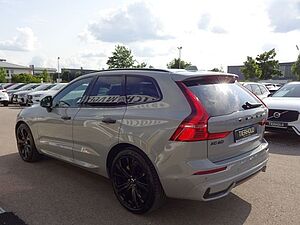 Volvo  B4 Ultimate Dark Luftfw Standhz HUD Pano HK