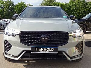 Volvo  B4 Ultimate Dark Luftfw Standhz HUD Pano HK