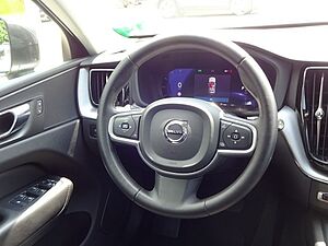 Volvo  B5 Momentum Pro AHK Standhzg ACC Google