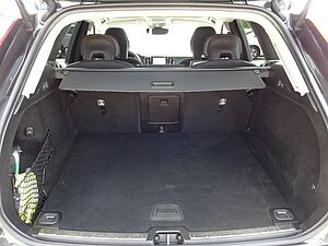 Volvo  B5 Momentum Pro AHK Standhzg ACC Google