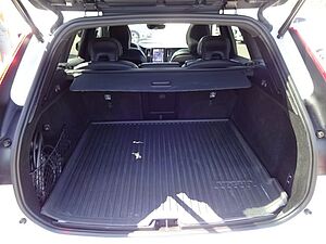 Volvo  T8 R Design Plug-In Luftfw ACC HUD PANO 360