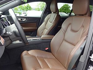 Volvo  PRO B4 AWD AT Leder-braun