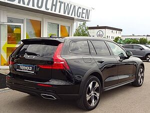Volvo  PRO B4 AWD AT Leder-braun