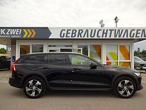 Volvo  PRO B4 AWD AT Leder-braun