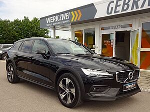 Volvo  PRO B4 AWD AT Leder-braun