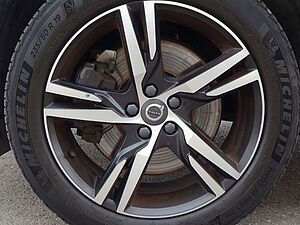 Volvo  T4 Core Plug-In 2WD Navi Kamera Tempomat