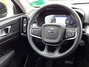 Volvo  T4 Core Plug-In 2WD Navi Kamera Tempomat