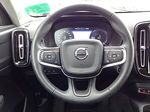 Volvo  T4 Core Plug-In 2WD Navi Kamera Tempomat