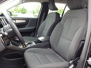 Volvo  T4 Core Plug-In 2WD Navi Kamera Tempomat