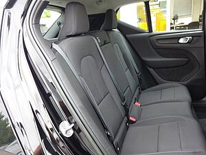 Volvo  T4 Core Plug-In 2WD Navi Kamera Tempomat