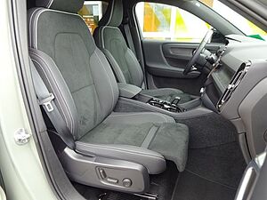 Volvo  T5 Plus Dark Plug-In 2WD ACC BLIS HK 360°