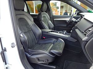 Volvo  T8 R Design Plug-In AWD AHK ACC 7Sitze 360