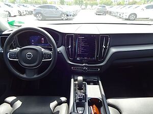 Volvo  T6 Inscription Plug-In AHK Google ACC Pano